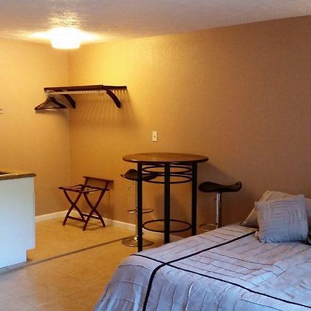 North Winds Lodge Prudenville Екстериор снимка